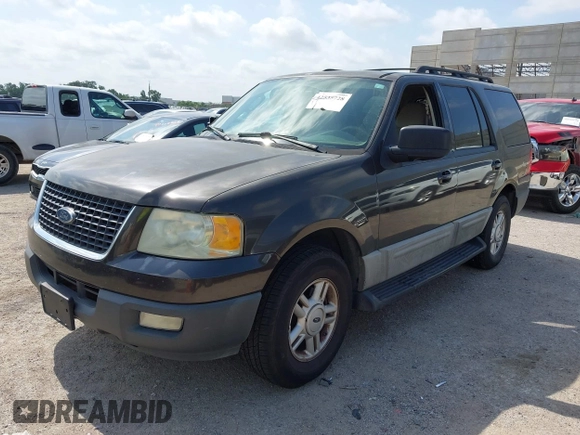 2005 Ford Expedition Special Service with VIN 1FMPU15545LA64184, listed as a IAAI auction lot 42535728 with 190,389 mi miles and . Bid and sale history available at DreamBid. Image 2.
