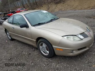 2005 Pontiac Sunfire with VIN 3G2JB12F95S132474, listed as a IAAI auction lot 42098861 with 96,126 mi miles. Bid and sale history available at carsss.com. Image 1.