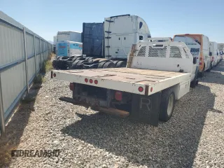 2007 Ford F-450 XL with VIN 1FDXW46P77EA80124, listed as a Copart auction lot 68305404 with Not Provided miles and Salvage Title. Bid and sale history available at carsss.com. Image 3.