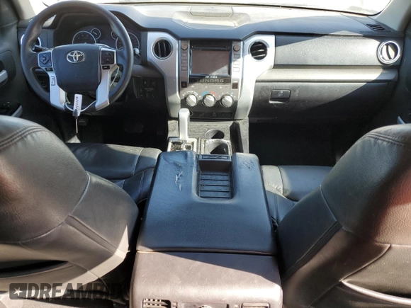2016 Toyota Tundra SR5 z VIN 5TFEW5F18GX203317, wystawiony jako Copart lot #56486995 z przebiegiem 263 015 mil mil oraz Czysty tytuł • Clean title. Historia ofert i sprzedaży dostępna na DreamBid. Obrazek 8.
