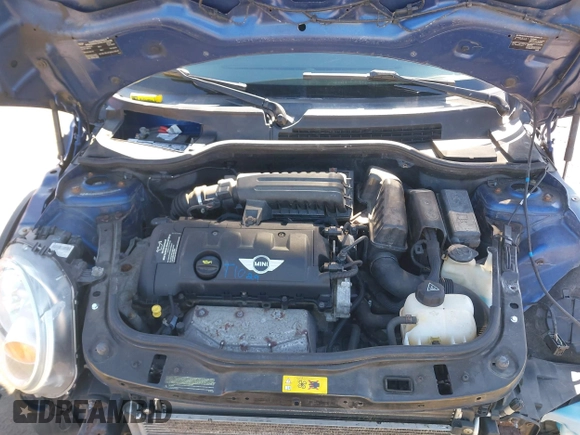 2012 MINI Hardtop with VIN WMWSU3C52CT542030, listed as a IAAI auction lot 41984428 with 123,953 mi miles and . Bid and sale history available at DreamBid. Image 10.