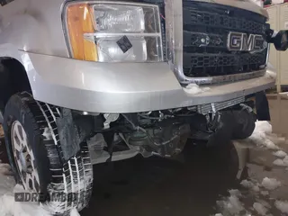 2011 GMC Sierra 2500HD SLT z VIN 1GT121C81BF180823, wystawiony jako IAAI lot #41565516 z przebiegiem 241 220 mil mil oraz . Historia ofert i sprzedaży dostępna na DreamBid. Obrazek 19.