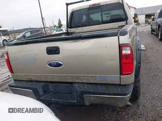 2008 Ford F-250 XL z VIN 1FTSW21508EB87414, wystawiony jako IAAI lot #41667364 z przebiegiem 345 246 mil mil oraz . Historia ofert i sprzedaży dostępna na DreamBid. Obrazek 16.