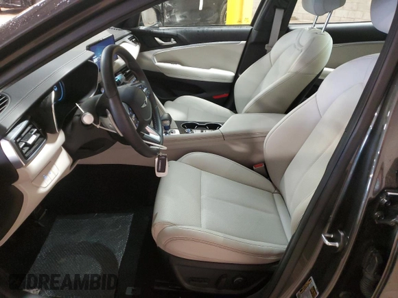 2024 Genesis G70 2.5T with VIN KMTG34SC4RU143030, listed as a Copart auction lot 53816695 with 20,631 mi miles and Clean title. Bid and sale history available at DreamBid. Image 7.