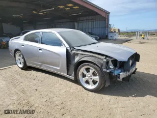 2013 Dodge Charger RT Plus with VIN 2C3CDXCTXDH661427, listed as a Copart auction lot 48746215 with 100,060 mi miles and Salvage Title. Bid and sale history available at carsss.com. Image 4.