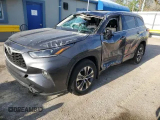 2021 Toyota Highlander XLE z VIN 5TDGZRBH8MS548567, wystawiony jako Copart lot #53362795 z przebiegiem 20 630 mil mil oraz Szkoda całkowita • Salvage title. Historia ofert i sprzedaży dostępna na DreamBid. Obrazek 1.