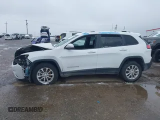 2021 Jeep Cherokee Latitude z VIN 1C4PJMCB8MD125181, wystawiony jako IAAI lot #41273576 z przebiegiem 47 550 mil mil oraz . Historia ofert i sprzedaży dostępna na DreamBid. Obrazek 14.