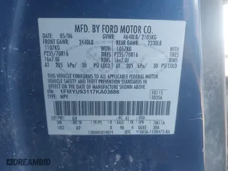 2007 Ford Escape XLT with VIN 1FMYU93117KA03886, listed as a IAAI auction lot 41783932 with 251,969 mi miles. Bid and sale history available at carsss.com. Image 9.