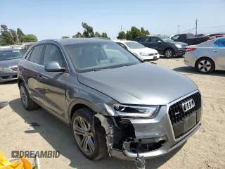 2015 Audi Q3 Prestige with VIN WA1GFCFS8FR009731, listed as a Copart auction lot 59897225 with 84,138 mi miles and Salvage title. Bid and sale history available at DreamBid. Image 4.