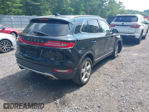2017 Lincoln MKC Premiere with VIN 5LMCJ1C90HUL52132, listed as a IAAI auction lot 42611380 with 141,981 mi miles and . Bid and sale history available at DreamBid. Image 4.