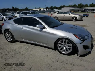 2013 Hyundai Genesis Coupe Premium с VIN KMHHT6KD3DU103811, выставлен на аукционе Copart как лот 63233745 с пробегом 231 430 миль миль и Списание • Salvage title. История ставок и продаж доступна на DreamBid. Изображение 4.