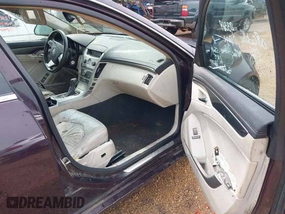 2008 Cadillac CTS RWD z VIN 1G6DF577680213369, wystawiony jako IAAI lot #42165154 z przebiegiem 248 369 mil mil oraz . Historia ofert i sprzedaży dostępna na DreamBid. Obrazek 5.