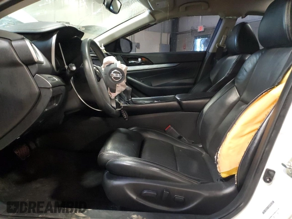 2016 Nissan Maxima SV with VIN 1N4AA6APXGC441262, listed as a Copart auction lot 57085125 with 130,107 mi miles and Salvage title. Bid and sale history available at DreamBid. Image 7.