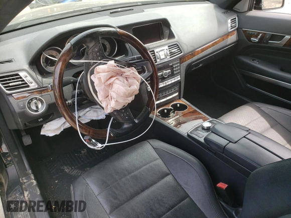 2015 Mercedes-Benz E 400 with VIN WDDKK6FFXFF295735, listed as a Copart auction lot 52134483 with 36,835 mi miles and Salvage title. Bid and sale history available at DreamBid. Image 8.