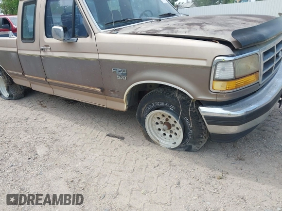 1993 Ford F-150 with VIN 1FTEX15N7PKA64692, listed as a IAAI auction lot 42642325 with Not provided miles and . Bid and sale history available at DreamBid. Image 6.