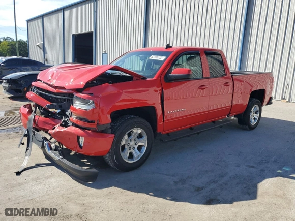 2018 Chevrolet Silverado 1500 LT with VIN 1GCVKREC3JZ164718, listed as a Copart auction lot 53186225 with 55,579 mi miles and Salvage Title. Bid and sale history available at carsss.com. Image 1.