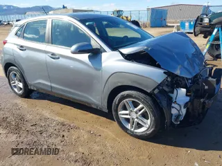 2020 Hyundai Kona SE with VIN KM8K1CAA6LU585402, listed as a IAAI auction lot 41681666 with 169,614 mi miles. Bid and sale history available at carsss.com. Image 1.
