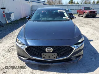 2020 Mazda 3 Select z VIN 3MZBPBCM1LM130835, wystawiony jako Copart lot #61848515 z przebiegiem 31 637 mil mil oraz Nie do naprawy • Non repairable. Historia ofert i sprzedaży dostępna na DreamBid. Obrazek 5.