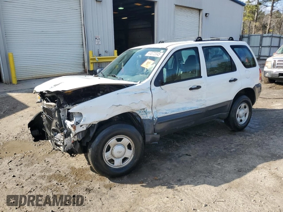 2006 Ford Escape XLS with VIN 1FMYU02Z46KB46719, listed as a Copart auction lot 44072045 with 0 mi miles and Salvage Title. Bid and sale history available at carsss.com. Image 1.