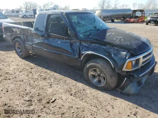 1994 Chevrolet S-10 LS with VIN 1GCCS19Z8R8175111, listed as a Copart auction lot 46656235 with 207,567 mi miles and Salvage Title. Bid and sale history available at carsss.com. Image 4.