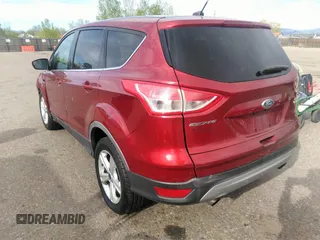 2015 Ford Escape SE with VIN 1FMCU9G96FUB94525, listed as a IAAI auction lot 42137422 with 139,476 mi miles. Bid and sale history available at carsss.com. Image 3.