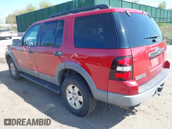 2006 Ford Explorer XLT with VIN 1FMEU73E26UB58007, listed as a IAAI auction lot 42155292 with 129,592 mi miles. Bid and sale history available at carsss.com. Image 3.