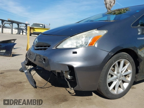 2014 Toyota Prius Two with VIN JTDZN3EU2E3293587, listed as a IAAI auction lot 41862022 with 256,858 mi miles and . Bid and sale history available at DreamBid. Image 6.