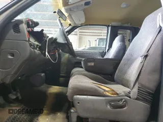 2001 Dodge 1500 z VIN 1B7HC13YX1J513883, wystawiony jako Copart lot #55607775 z przebiegiem Nie podano mil oraz Szkoda całkowita • Salvage title. Historia ofert i sprzedaży dostępna na DreamBid. Obrazek 7.
