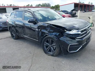 2022 Volkswagen Atlas 3.6L V6 SEL R-Line with VIN 1V2AR2CA2NC501051, listed as a IAAI auction lot 41579192 with 44,407 mi miles. Bid and sale history available at carsss.com. Image 1.
