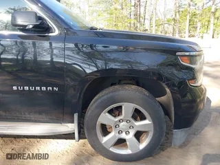 2015 Chevrolet Suburban LT with VIN 1GNSKJKC0FR238524, listed as a IAAI auction lot 42046889 with 179,676 mi miles. Bid and sale history available at carsss.com. Image 17.