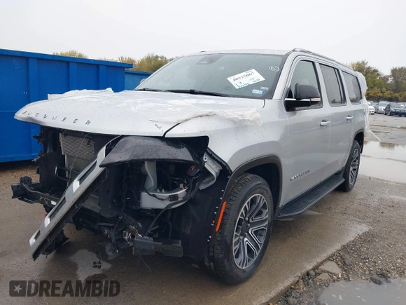 2024 Jeep Wagoneer Series II with VIN 1C4SJRBP0RS165360, listed as a IAAI auction lot 40525067 with 15,648 mi miles and . Bid and sale history available at DreamBid. Image 18.