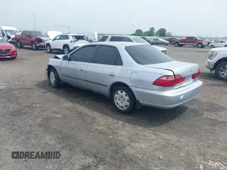 1998 Honda Accord LX с VIN 1HGCG5645WA110496, выставлен на аукционе IAAI как лот 42082333 с пробегом 169 674 миль миль и . История ставок и продаж доступна на DreamBid. Изображение 3.