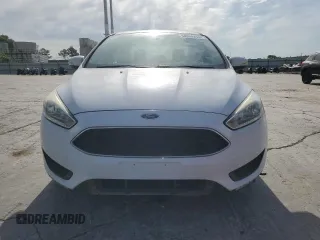 2015 Ford Focus SE with VIN 1FADP3F2XFL220072, listed as a Copart auction lot 58058255 with 128,871 mi miles and Clean title. Bid and sale history available at DreamBid. Image 5.