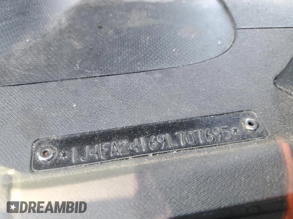 2009 Jeep Wrangler X with VIN 1J4FA24169L707695, listed as a Copart auction lot 49861955 with 89,807 mi miles and Salvage Title. Bid and sale history available at DreamBid. Image 12.