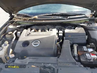 2008 Nissan Altima 3.5 SE with VIN 1N4BL21E58N420928, listed as a IAAI auction lot 41913956 with 192,860 mi miles. Bid and sale history available at carsss.com. Image 10.