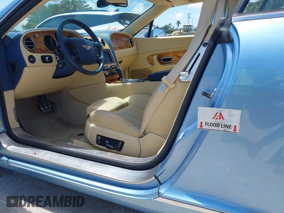 2007 Bentley Continental GT z VIN SCBDR33W17C044528, wystawiony jako IAAI lot #42308345 z przebiegiem Nie podano mil oraz . Historia ofert i sprzedaży dostępna na DreamBid. Obrazek 6.