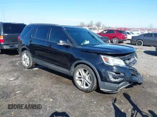 2016 Ford Explorer XLT with VIN 1FM5K7D89GGA84874, listed as a IAAI auction lot 41612708 with 124,421 mi miles. Bid and sale history available at carsss.com. Image 1.
