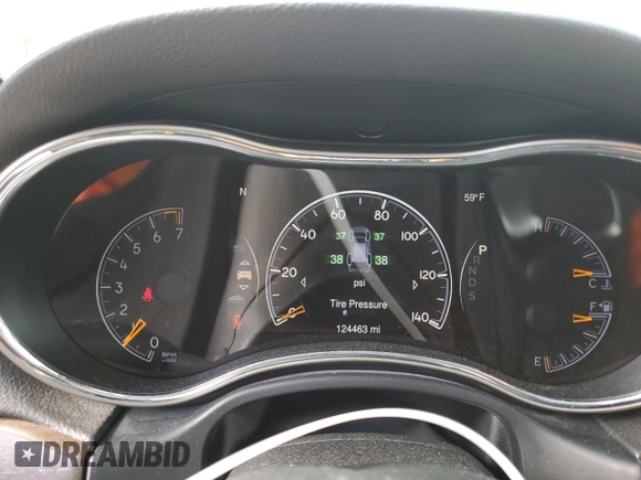 2014 Jeep Grand Cherokee Limited z VIN 1C4RJFBGXEC101022, wystawiony jako Copart lot #57526125 z przebiegiem 124 463 mil mil oraz Szkoda całkowita • Salvage title. Historia ofert i sprzedaży dostępna na DreamBid. Obrazek 9.