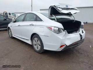 2015 Hyundai Sonata Hybrid Limited with VIN KMHEC4A44FA132151, listed as a IAAI auction lot 41497863 with 88,778 mi miles. Bid and sale history available at carsss.com. Image 3.