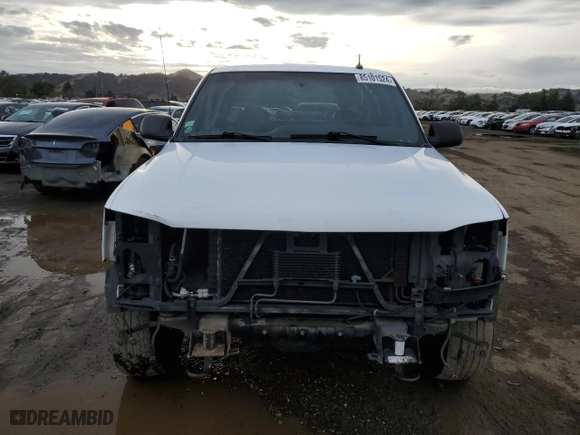 2003 GMC Sierra 1500 SLE with VIN 2GTEC19T631344036, listed as a Copart auction lot 85101524 with 236,353 mi miles and Salvage Title. Bid and sale history available at carsss.com. Image 5.