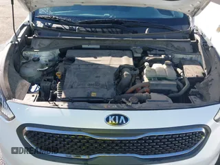 2017 Kia Niro LX with VIN KNDCB3LC6H5044078, listed as a IAAI auction lot 41466190 with 194,146 mi miles. Bid and sale history available at carsss.com. Image 10.