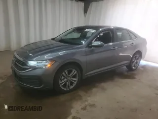 2024 Volkswagen Jetta SE with VIN 3VW7M7BU6RM044488, listed as a Copart auction lot 62607205 with 31,571 mi miles and Clean title. Bid and sale history available at DreamBid. Image 1.