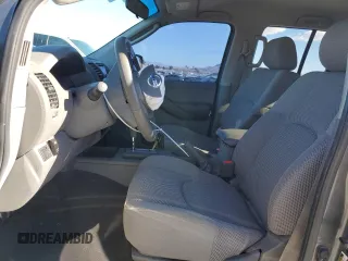 2006 Nissan Frontier SE z VIN 1N6AD07U56C461216, wystawiony jako Copart lot #87716875 z przebiegiem 224 977 mil mil oraz Szkoda całkowita • Salvage title. Historia ofert i sprzedaży dostępna na DreamBid. Obrazek 7.