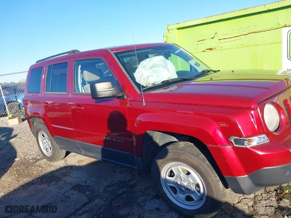 2014 Jeep Patriot Sport with VIN 1C4NJPBB4ED757932, listed as a IAAI auction lot 41177070 with 154,192 mi miles. Bid and sale history available at carsss.com. Image 13.