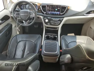 2022 Chrysler Pacifica Hybrid Limited with VIN 2C4RC1S72NR180156, listed as a Copart auction lot 62742765 with 71,935 mi miles and Salvage title. Bid and sale history available at DreamBid. Image 8.