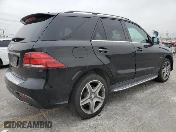 2016 Mercedes-Benz GLE 350 z VIN 4JGDA5JB4GA746480, wystawiony jako Copart lot #56714325 z przebiegiem 130 150 mil mil oraz Szkoda całkowita • Salvage title. Historia ofert i sprzedaży dostępna na DreamBid. Obrazek 3.