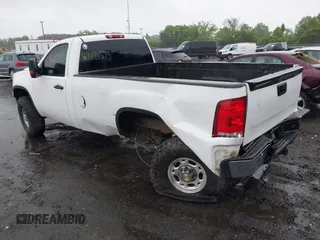 2009 GMC Sierra 1500 Work Truck z VIN 1GTEC14C59Z900876, wystawiony jako IAAI lot #42240573 z przebiegiem 315 043 mil mil oraz . Historia ofert i sprzedaży dostępna na DreamBid. Obrazek 3.
