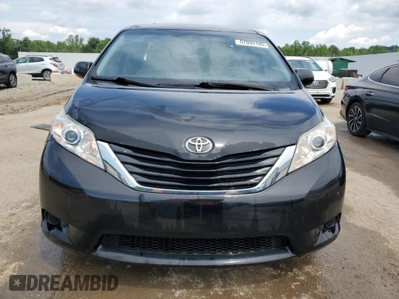 2016 Toyota Sienna LE AAS z VIN 5TDKK3DC1GS721878, wystawiony jako Copart lot #57092105 z przebiegiem 87 655 mil mil oraz Szkoda całkowita • Salvage title. Historia ofert i sprzedaży dostępna na DreamBid. Obrazek 5.