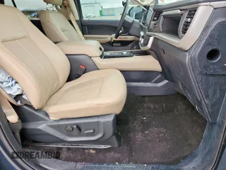 2022 Ford Expedition XLT with VIN 1FMJU1HT5NEA48449, listed as a Copart auction lot 61662065 with 31,418 mi miles and Salvage title. Bid and sale history available at DreamBid. Image 7.