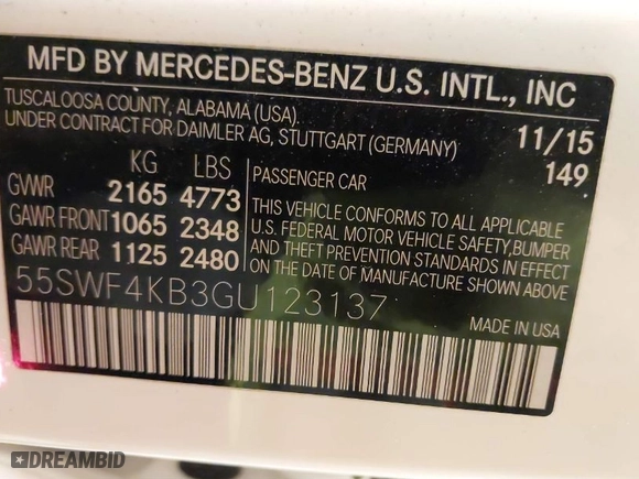 2016 Mercedes-Benz C-Class C 300 Luxury with VIN 55SWF4KB3GU123137, listed as a IAAI auction lot 41419930 with 182,435 mi miles. Bid and sale history available at carsss.com. Image 9.